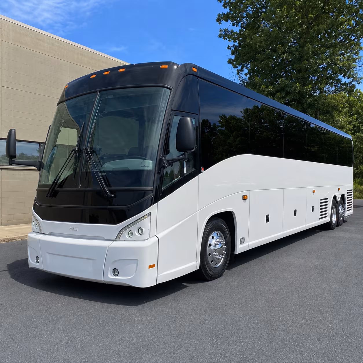 corporate bus rentals to the javits center and manhattan from yonkers