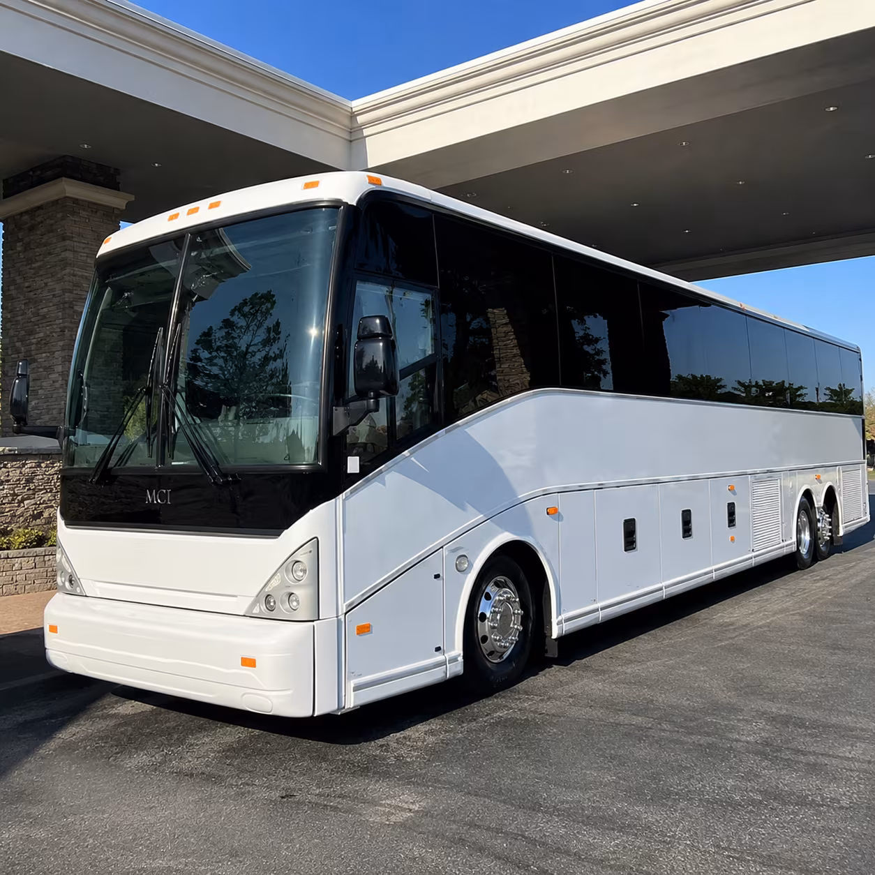 yonkerscharterbusservices com makes airport transportation easy for yonkers government and military groups